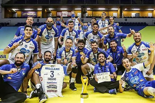 TROFÉU SUPER VÔLEI BANCO DO BRASIL: EMS Taubaté Funvic vence Sada Cruzeiro e é campeão