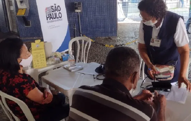 Terminal Diadema da EMTU recebe campanha Fevereiro Roxo para conscientizar sobre Alzheimer