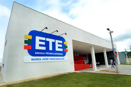 Empresa de tecnologia firma parceria com Escola Técnica de Bezerros, em Pernambuco