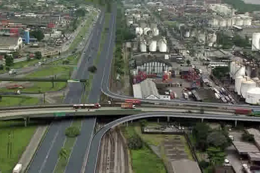 Entrada de Santos: Vigas do Viaduto Anchieta serão instaladas neste mês