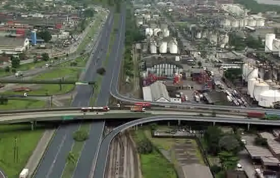 Entrada de Santos: Vigas do Viaduto Anchieta serão instaladas neste mês