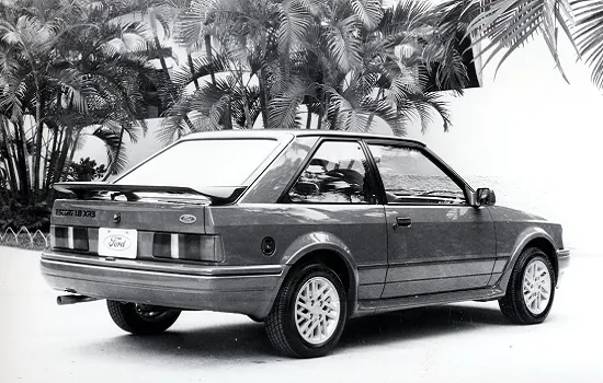 Os 35 anos do Ford Escort XR3