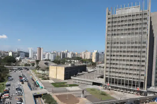 Drive-thru da Vacinação contra a gripe no Paço de Santo André e na Craisa