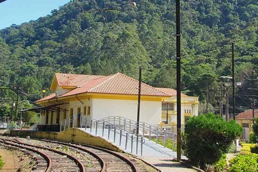 Estrada de Ferro Campos do Jordão participa da Campanha do Agasalho 2019