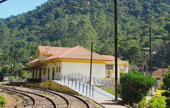 Estrada de Ferro Campos do Jordão participa da Campanha do Agasalho 2019