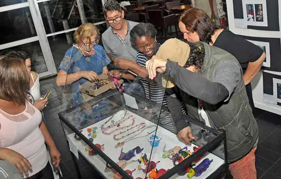 Exposição traz obras de arte de alunos da Educação de Jovens e Adultos de Santo André