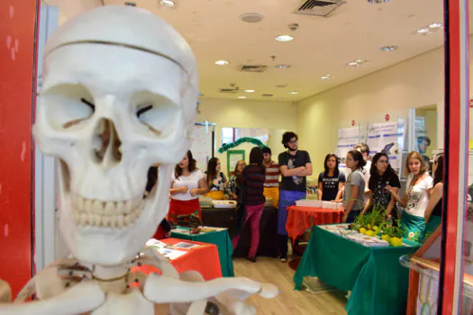 Exposição de Fósseis e Plantas no Shopping Praça da Moça