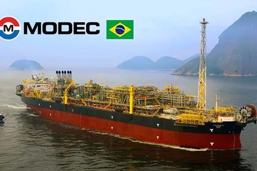 Petrobras informa vazamento de óleo residual na Bacia de Campos