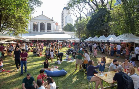 Primeiro evento-modelo de Feira de Economia Criativa reúne mais de 100 expositores em SP