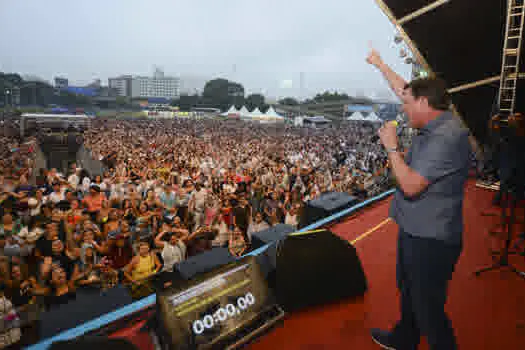 Festival do Verão traz 50 mil pessoas no segundo dia de shows