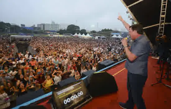 Festival do Verão traz 50 mil pessoas no segundo dia de shows