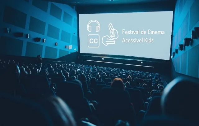 Prefeitura de SP promove sessão de cinema para mais de 200 estudantes com deficiência