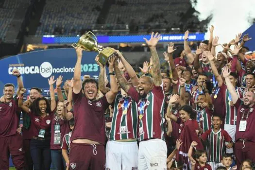 Fluminense goleia Flamengo e conquista o bicampeonato carioca