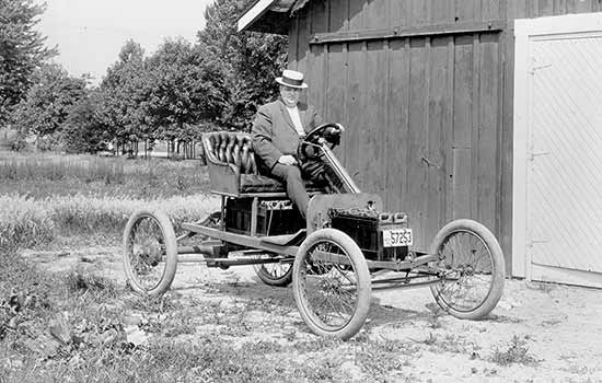 A história dos carros elétricos da Ford: do Modelo T ao Mustang Mach-E