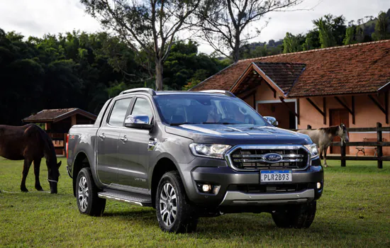 Ford Ranger assume a liderança das picapes e tem a maior participação da história