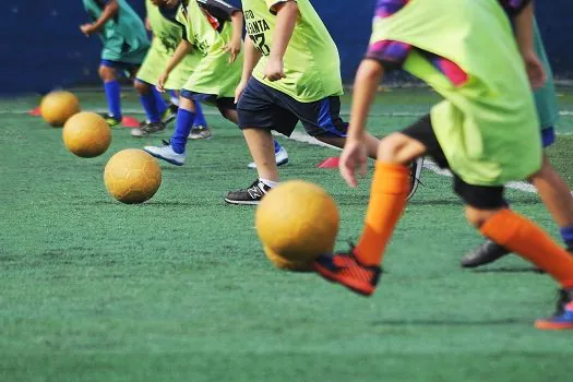 Campo do Taperinha recebe Festival das Escolinhas de Futebol