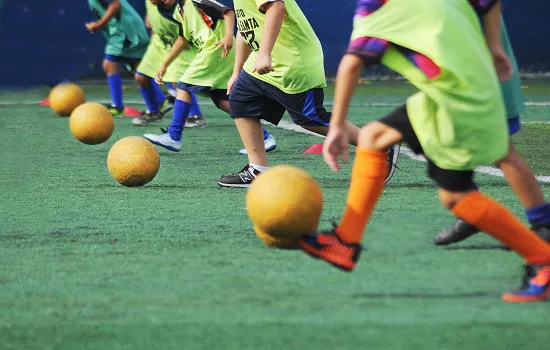 Campo do Taperinha recebe Festival das Escolinhas de Futebol