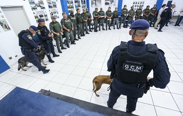 Prefeitura envia equipes especializadas para auxiliar no socorro às vítimas das chuvas