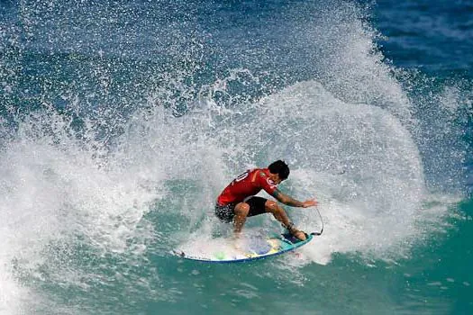 Brasil tem surfistas favoritos na etapa em piscina de ondas do Circuito Mundial