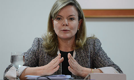 Gleisi Hoffmann diz que denúncias contra ela não têm materialidade