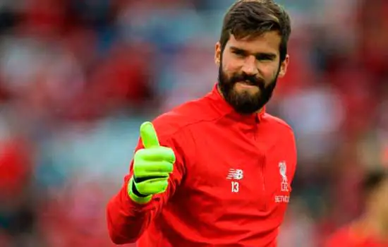 Klopp descarta retorno de Alisson em jogo do Liverpool na Liga dos Campeões