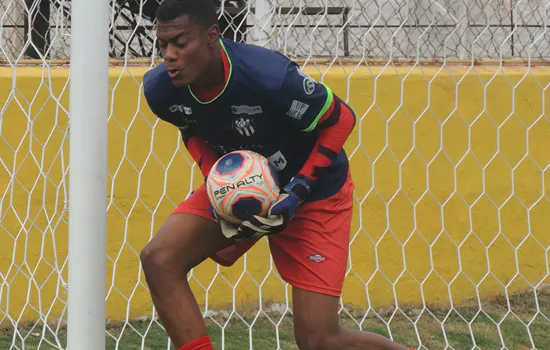 Goleiro Allan Thiago revela amadurecimento pelo Cachorrão