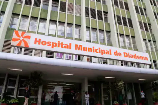 Pacientes com Covid-19 recebem visitas virtuais no Hospital Municipal de Diadema