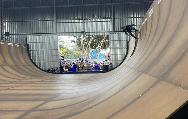 SP inaugura primeiro half pipe público