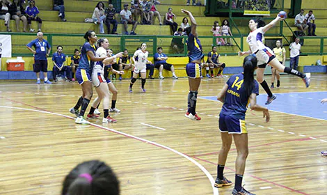 Handebol feminino de Santo André enfrenta Caxias do Sul