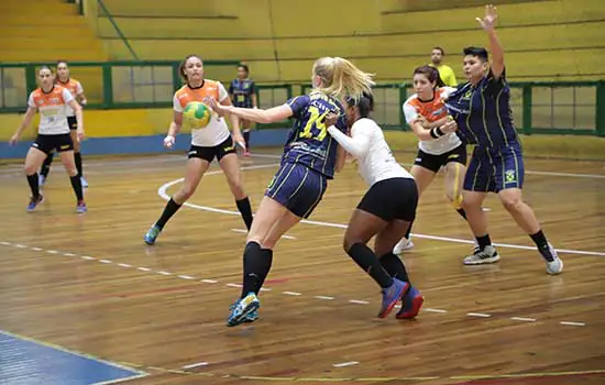 Santo André garante título no handebol feminino