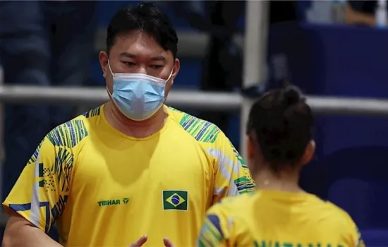 Hideo Yamamoto substitui Hoyama no comando da seleção feminina de tênis de mesa