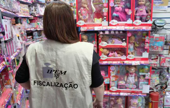 Ipem-SP encontra irregularidades em produtos infantis durante Operação “Dia das Crianças”