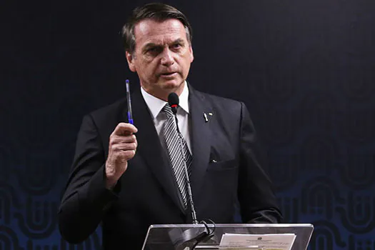 Bolsonaro: nome de Eduardo vai ser apresentado ao Senado, não tem recuo