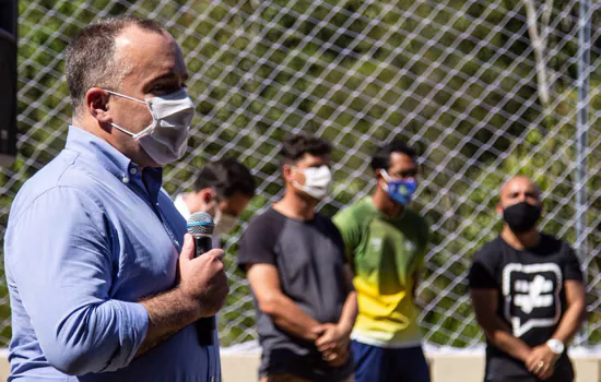 Ribeirão Pires ganha nova quadra de grama no Jardim Alvorada