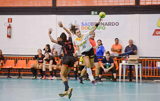 Poliesportivo recebe semifinais e final da Liga Nacional de Handebol Feminino