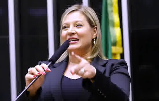 Joice Hasselmann: ‘Como acho machismo cafona