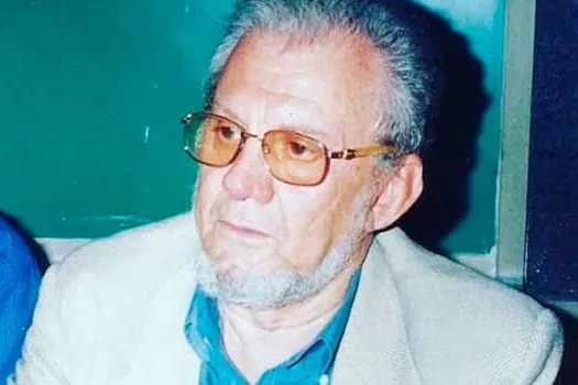 Jornalista Carlos Garcia morre de Covid-19