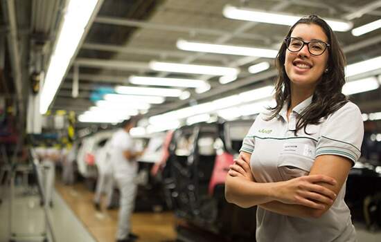 Fiat tem primeira mulher no comando de uma fábrica no Brasil