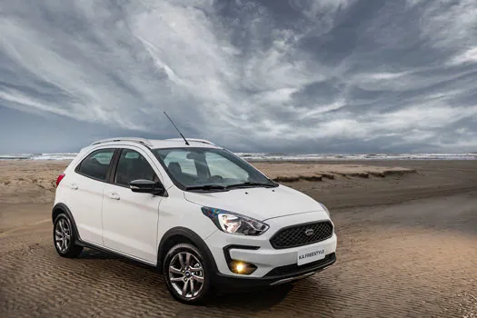 Ford Ka: cinco curiosidades da evolução do hatch em vídeo