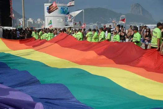 Gestão dá palestra a policiais que vão trabalhar na Parada LGBT em SP