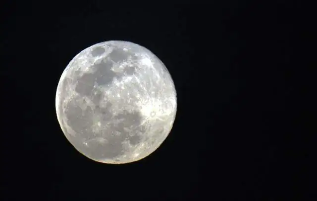 Noite desta quarta-feira (30) terá Superlua Azul