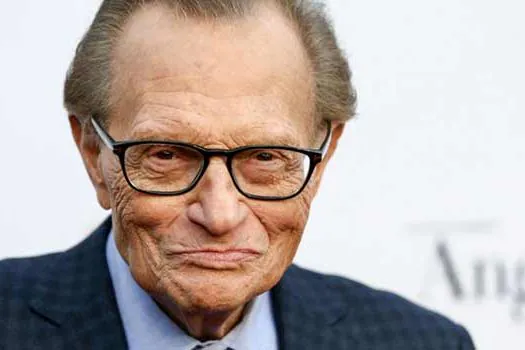 Larry King, lenda do programa de entrevistas da CNN, morre aos 87