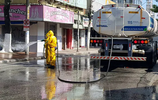 Santo André inicia limpeza de ruas e avenidas contra o coronavírus