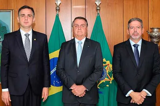 No Congresso, em abertura do ano legislativo, Bolsonaro defende pauta de reformas