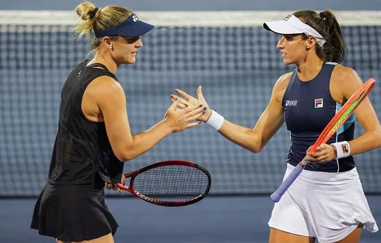 Stefani e Dabrowski perdem na decisão e ficam com vice no WTA 1000 de Cincinnati