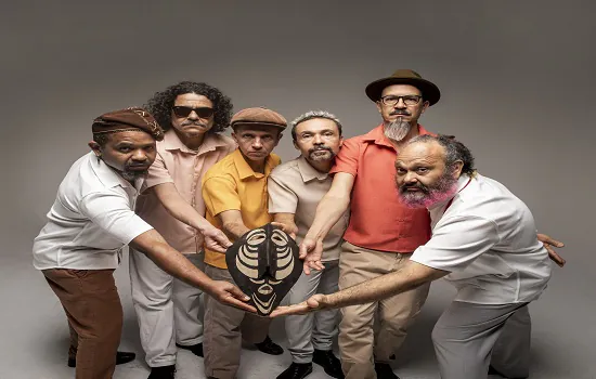 Mestre Ambrósio anuncia uma série de shows em celebração aos 30 anos de carreira