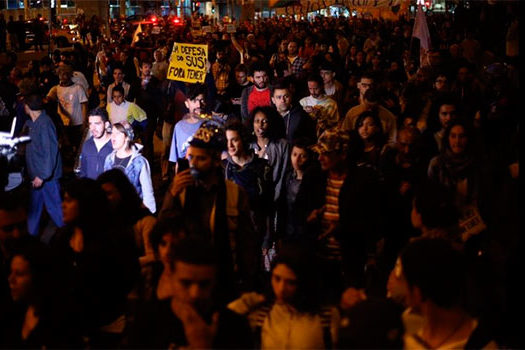 Manifestação anti-Temer tem repúdio à ação da PM