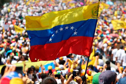 Marcha dos venezuelanos contra Maduro