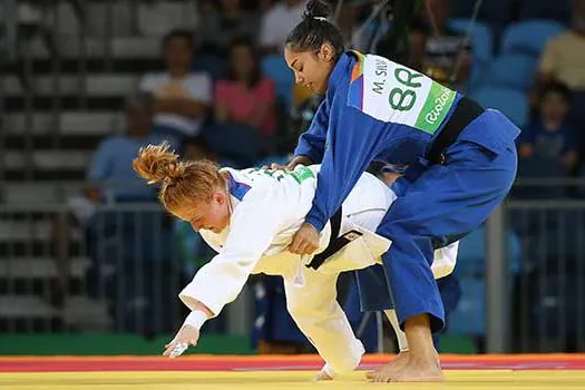 Judoca Mariana Silva vence e avança para as oitavas