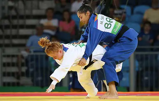 Judoca Mariana Silva vence e avança para as oitavas